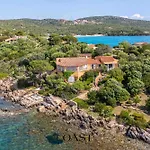 Cala Sassari - Pieds Dans L'eau *