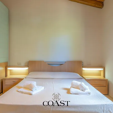 Cala Sassari - Pieds Dans L'eau