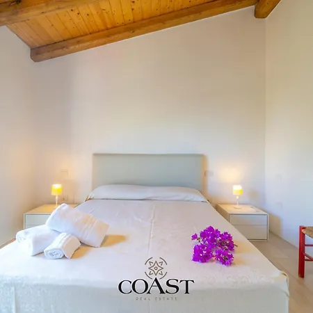 Cala Sassari Pieds Dans Leau *