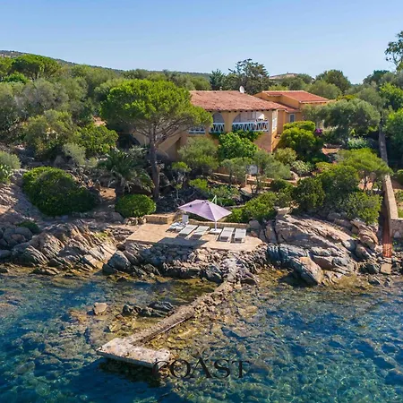 Cala Sassari Pieds Dans Leau