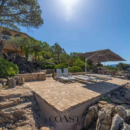 Cala Sassari Pieds Dans Leau