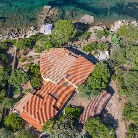 Cala Sassari - Pieds Dans L'eau * Golfo Aranci